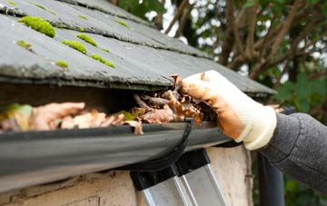 gutter cleaning Paddlesworth, Kent